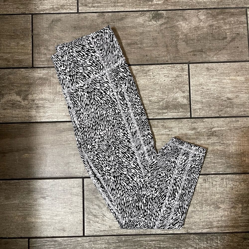 NWOT Athleta Ultimate Stash Textured Tight - Picture 7 of 10